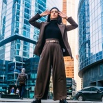 Jak nosić paperbag pants modnie? 7 trików stylizacyjnych, które zawsze działają