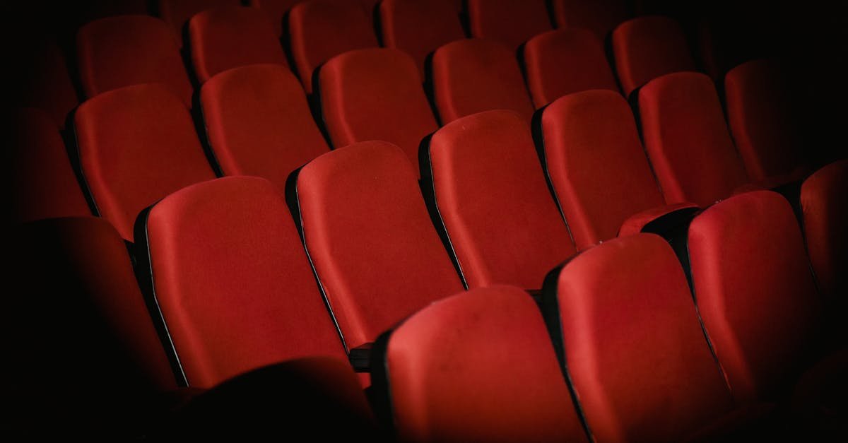 Od tremy do owacji: jak rozwijać talent aktorski w teatrze
