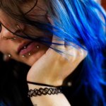 Rook piercing na topie: najgorętsze trendy, biżuteria i sprawdzone porady pielęgnacyjne