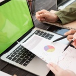 Ergonomia w pracy biurowej – co grozi pracodawcy, gdy jej zabraknie?